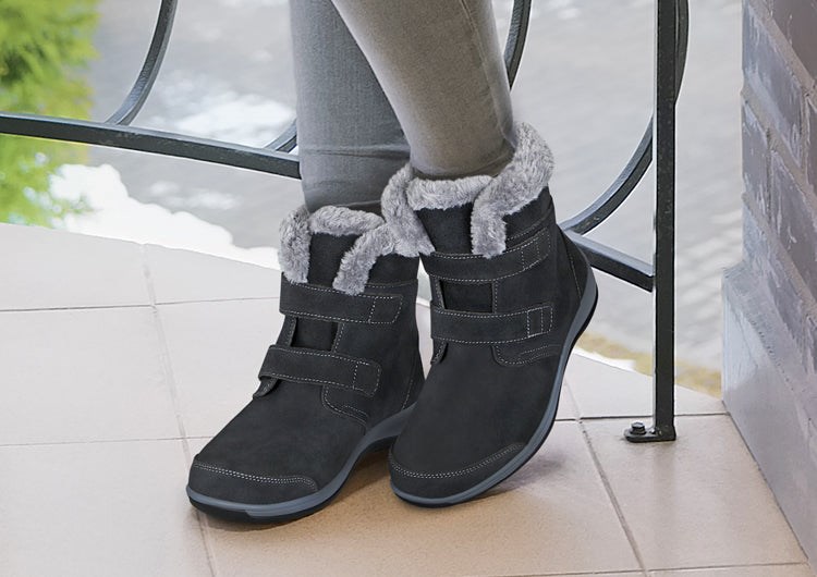 Black Orthofeet Warm Women's Winter Boots | WZKXS3562